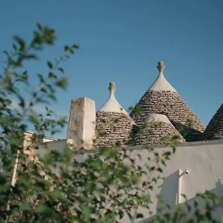 Vila Tuttialtrullo *